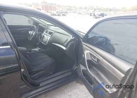 2016 Nissan Altima 2.5/2.5 S/2.5 Sl/2.5 Sr/2.5 Sv from USA, damaged, VIN 1N4AL3AP2GC225852